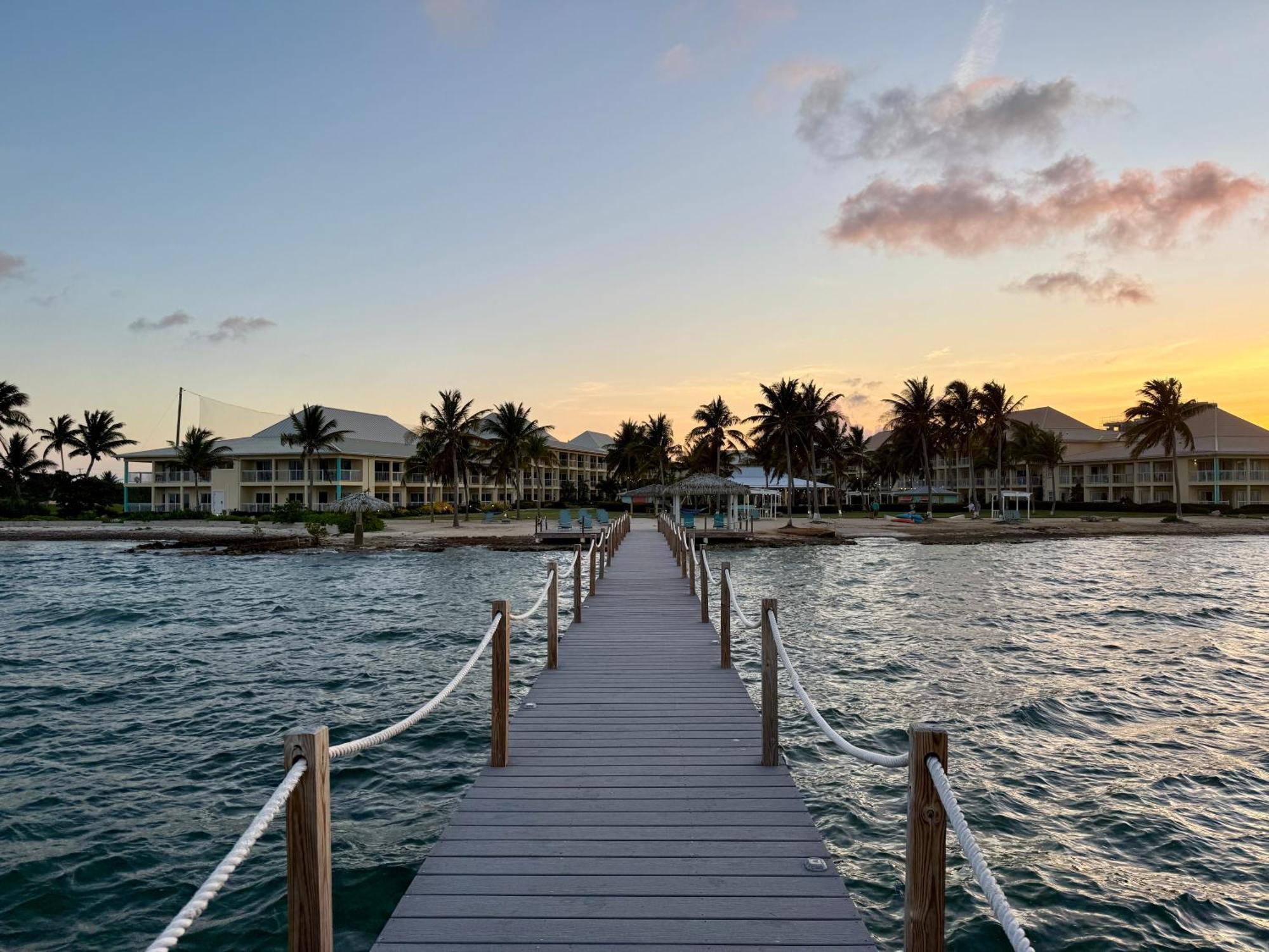 The Grand Caymanian Resort George Town Extérieur photo