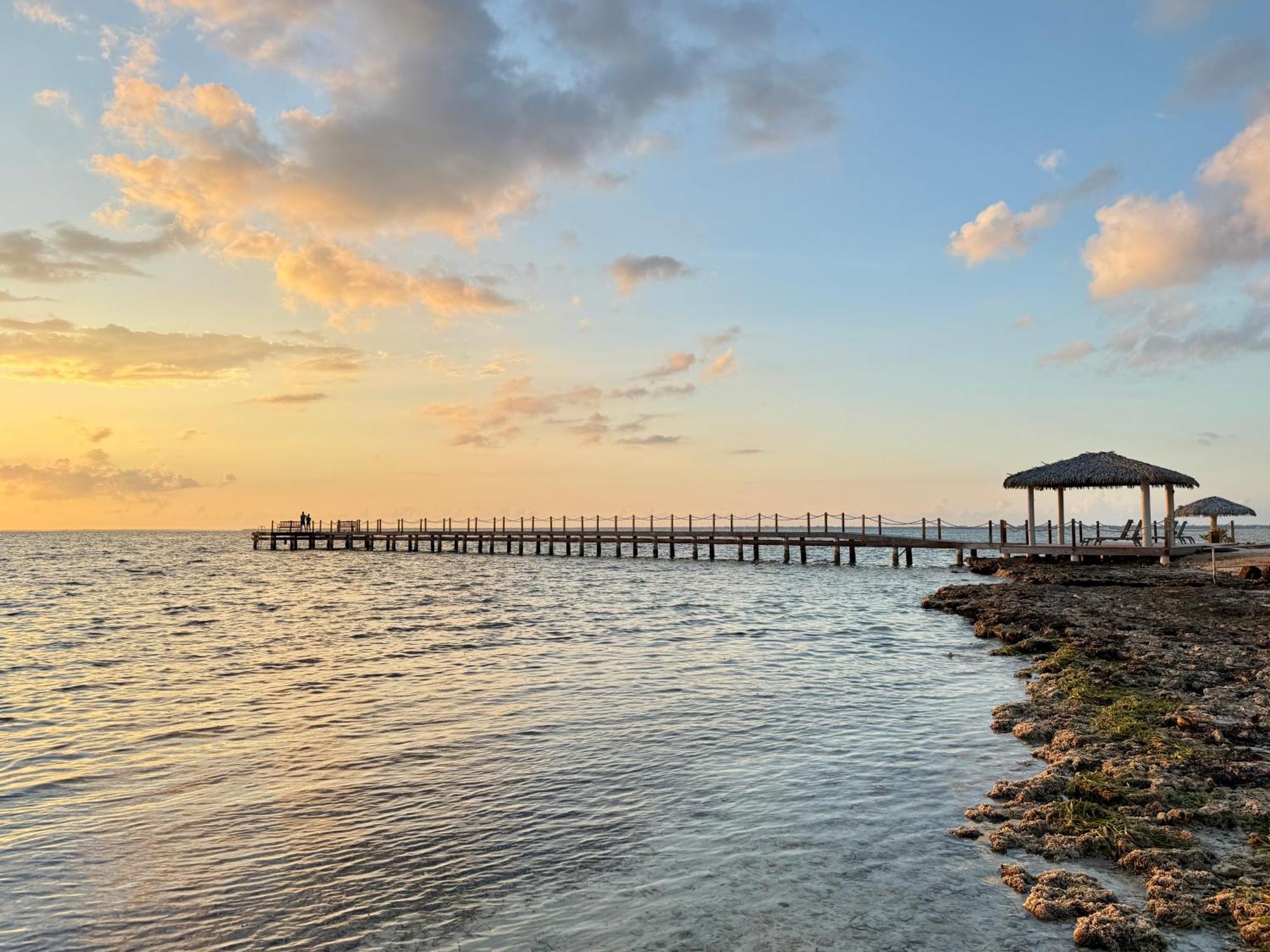 The Grand Caymanian Resort George Town Extérieur photo